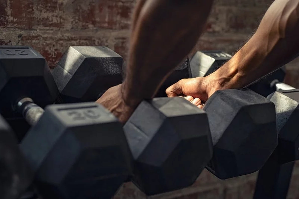 Rubber Encased Hex Dumbbell, 15Lbs, Single